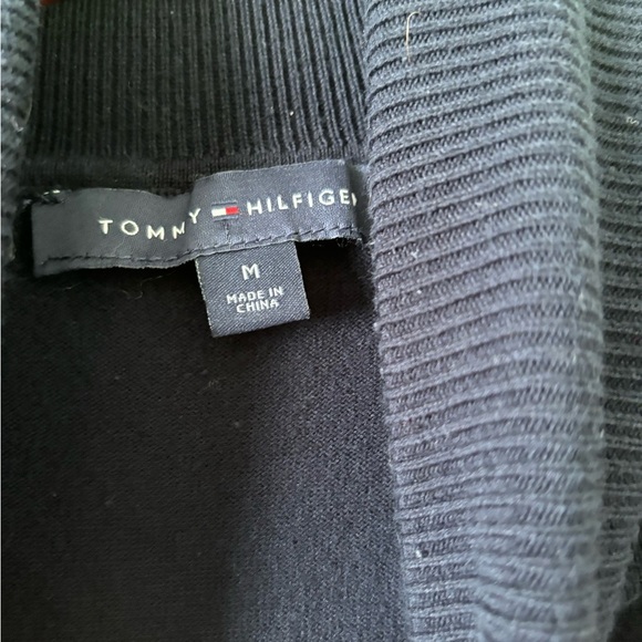 Tommy Hilfiger Women’s Turtleneck Striped Blue/Red Pretty Sweater- Size Medium - Picture 4 of 6